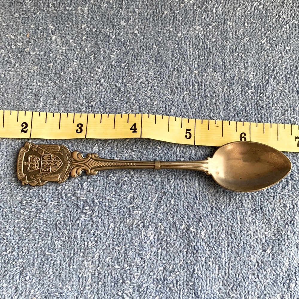 Vintage New Zealand Collectors Spoon